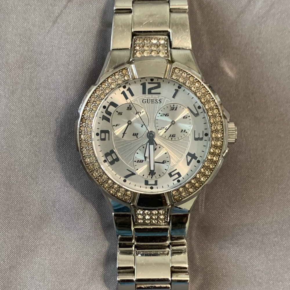 Guess Classic Mens Silver Stainless Steel Watch w/ Crystal Accents